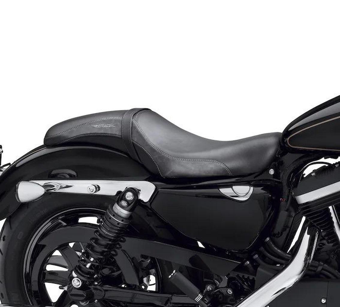 Badlander Custom Seat-52000211A-Rolling Thunder Harley-Davidson